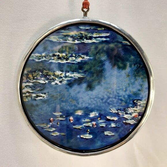 Water Lillies Stained Glass Sun Catcher - Picture 3 of 4